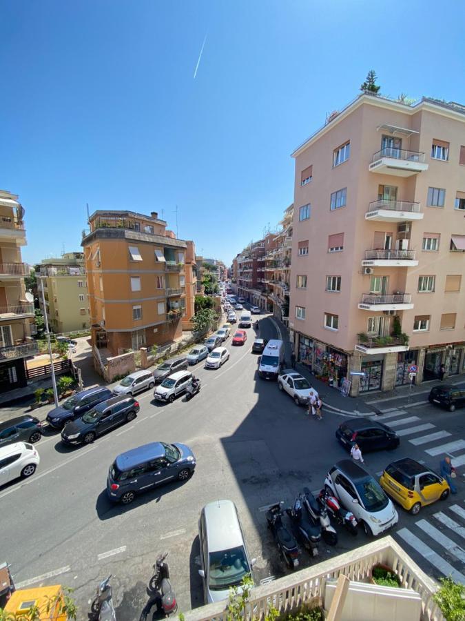 Hotel A Due Passi Da San Pietro à Rome Extérieur photo